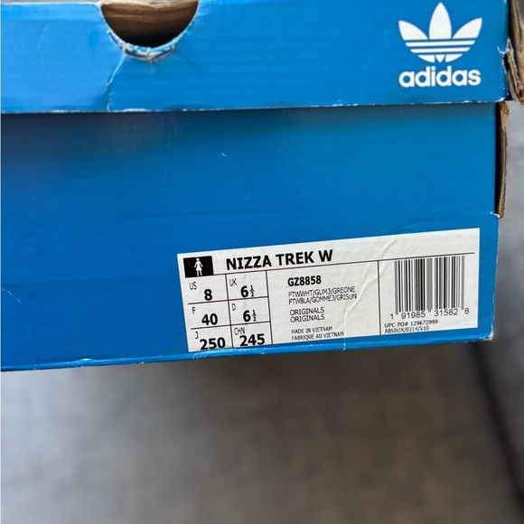 BNWT Adidas Nizza Trek W Sneakers - Women’s Size 8 - White/Gum Sole - Picture 11 of 14